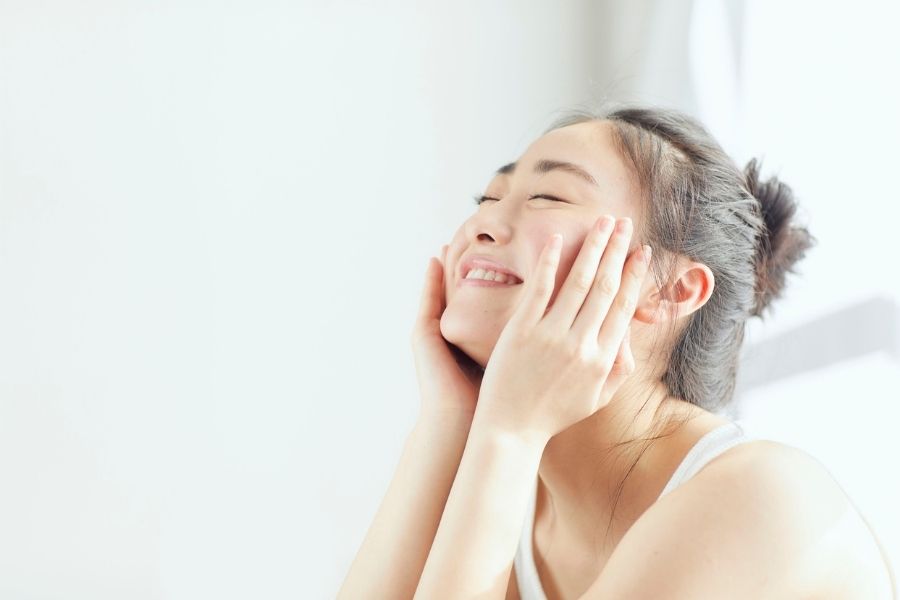 必須脂肪酸ボラージオイル配合で、揺らぎがちな毎日をサポート。